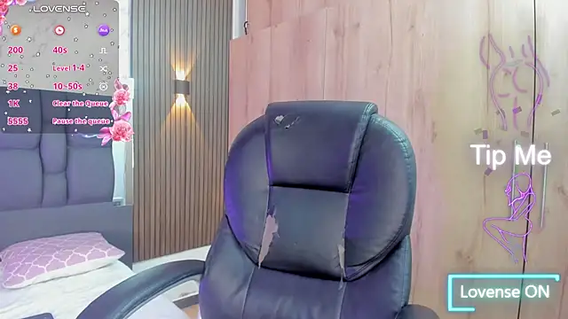 Ariana__rosse - rub boobs