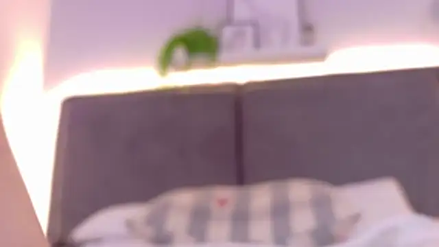 CristalCornner_ - ride big dildo