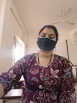 SexyBhumii - pussy show