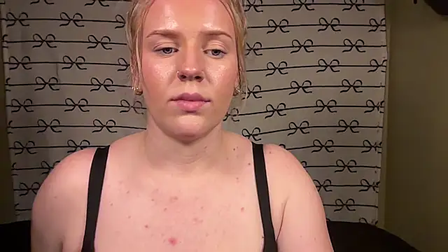 Ms_CherrySnow - Oil Show