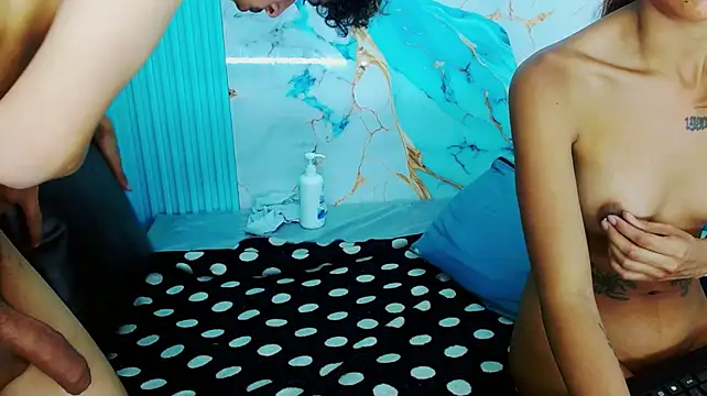 Celi_sweetres - FLASH TITS and SUCK