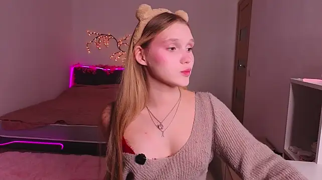 AdelineCrash - Spank my ass 7 times
