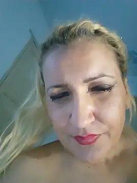 Nicolle_Amor - Holii