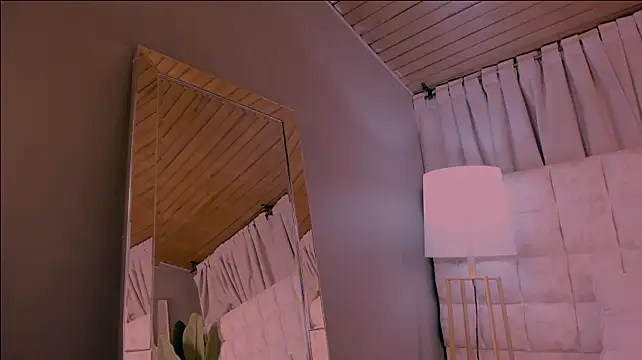 Lea_velle - Suck and lick my nipples
