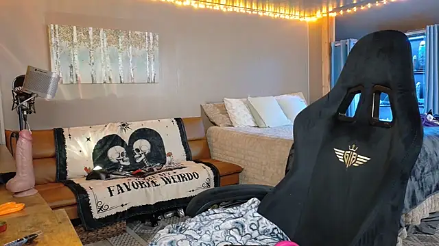 Mavismable - full cum show