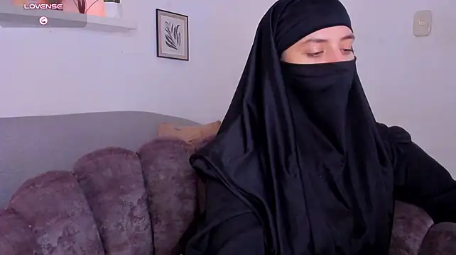 Salma_arabicc - show asshole