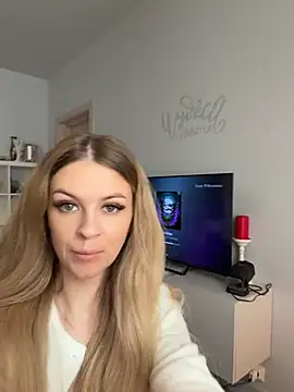 Love_Bri - Make my pussy very good