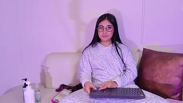 Annie9_ - remove panty