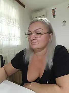 White-Chocolatte - Topless 2 minutes