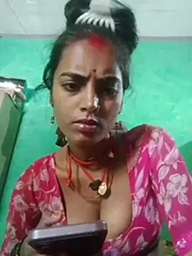 Nayara_sexe