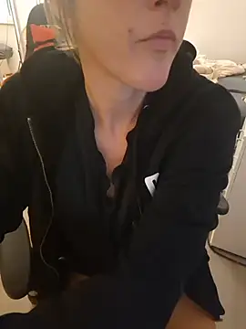 SPrITZMAUS - LT 2 VIDS/Boobs spitting😗