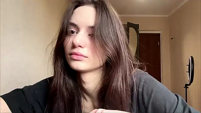 Barbie_ee - Show my tongue