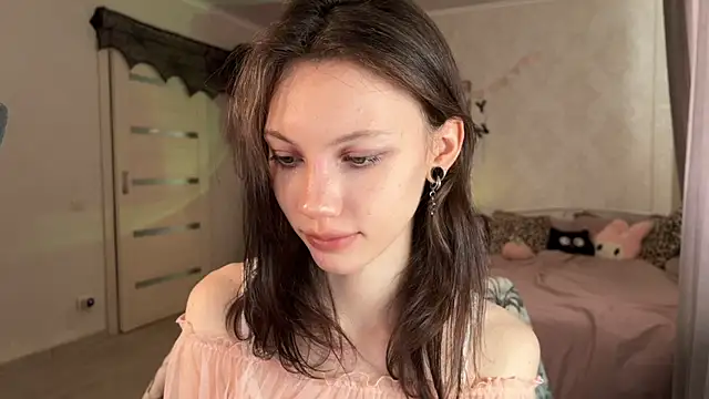 MiaPimmy - Feel your hands on my naked boobies!
