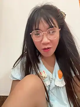-Lyly_69 - Show zoom 30p