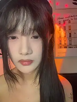 Xiaoxiao1001 - 肩带放下来