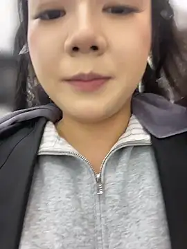 Luna-girl - 众筹染头发，理发师站身后偷偷刺激