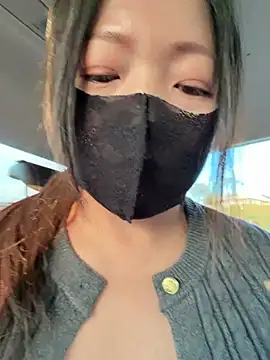 Maomao116 - 超级敏感，易喷体质，会一直喷水💦，吸乳2分钟➕小穴特写照片一张