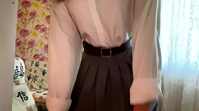Lerchek_Wia - Lift my cutie dress and show ass closely