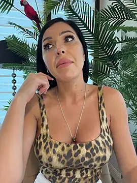 ReynaMorel - Tease naked boobies