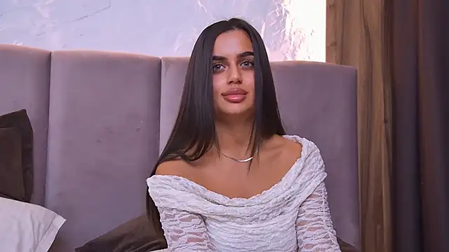 AliceKane - spread pussy wide!!!!