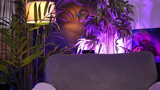 HotBustyBabeX