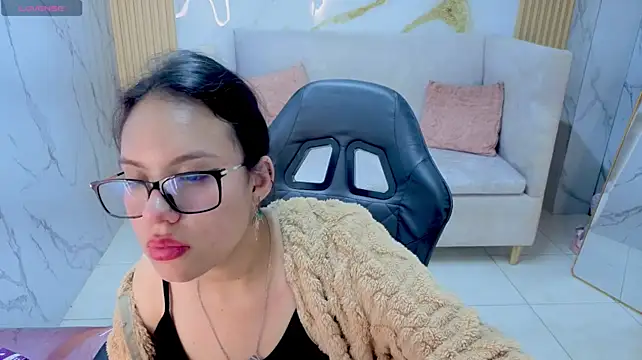 Luana_s - full naked