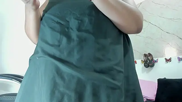 Sofii_Cooper1 - twerking with oil
