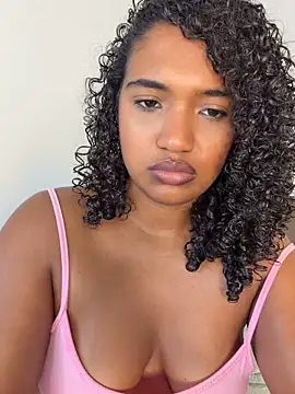 MilaTeenX - FUCK ME IN DOGGIE