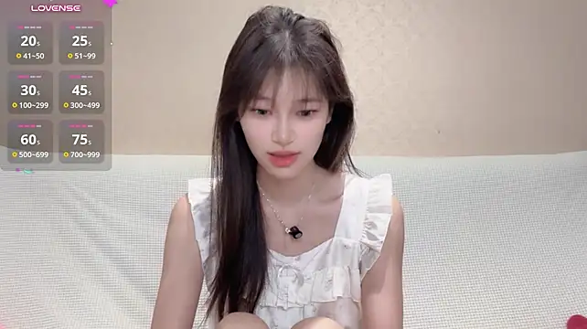 Chloeeaa - 好事发生5.0💕全裸穿丝袜...