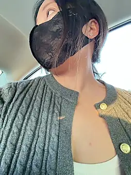 Maomao116 - 超级敏感，易喷体质，会一直喷水💦，吸乳2分钟➕小穴特写照片一张