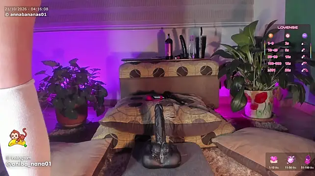 Annabananas01 - 🍌 Plug in asshole 🍌