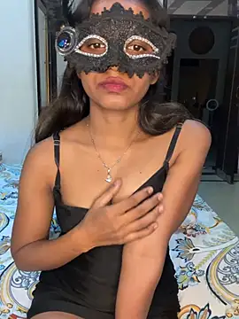 Too_yum_girl