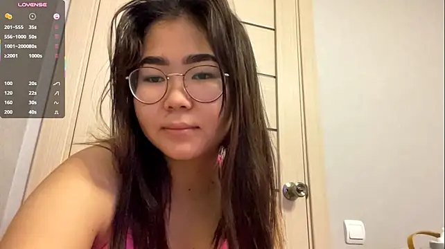 HikkoSinu - Squeezing my tits close to the cam