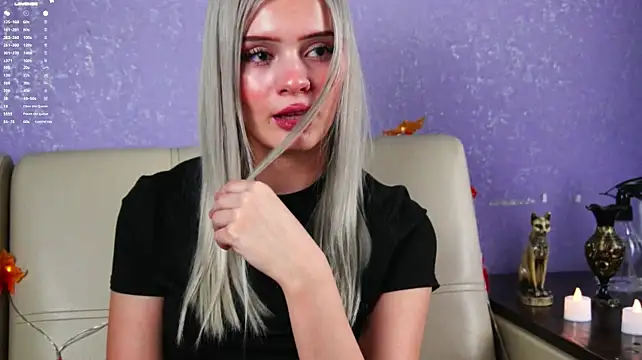 OnlyMolly - Sexy suck finger