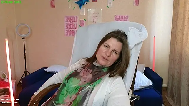 Mirabelle_Velvet