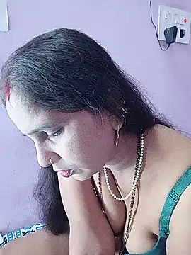 Reema05 - Dildo in anal pamp