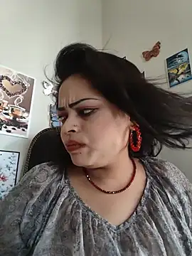 Pinky-2 - Oiling My Sexy Pussy Hole