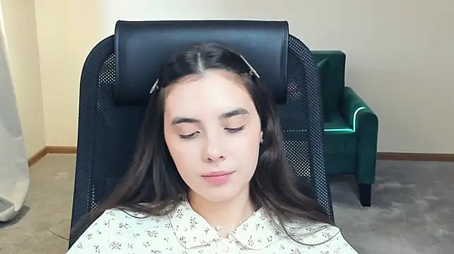 JuliDahill - HELP ME BE BEST IN MY THIRD DAY PLEASE