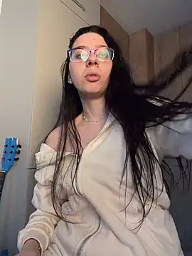 LuluPeach_ - topless 3 min