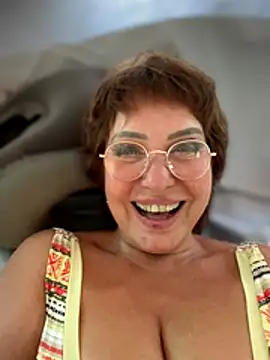 Bettybutter_ - All naked and crazy cumin for you