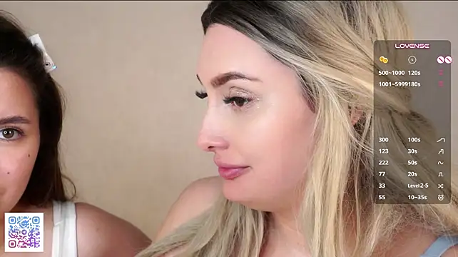 CarolynnHenery - 💖Take Off Tops and Squeeze Our Tits💖