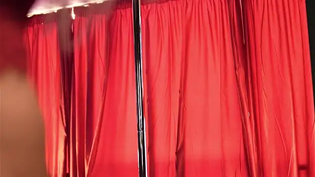 LuxenNoir - Dildo Missionary Play