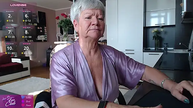 Roxana_brooks - wiggle my sweet boobs