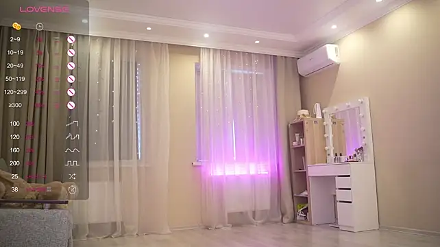 Bananalizzy - Slaps for pussy ♡