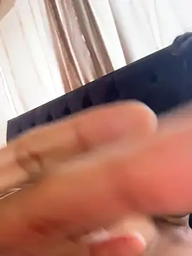 Beverlyxxxx - Blow job😋😋😋😋