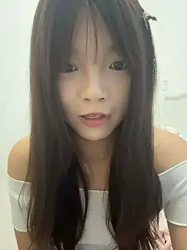 Youbaby-Love - 生理期，想要哥哥帮妹妹揉胸变大