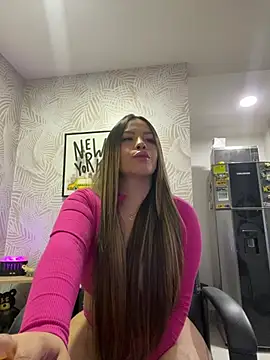 Sexyyykloee - tits out + deep throat very sloppy