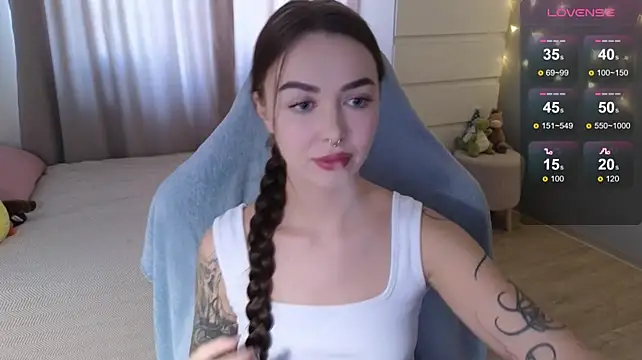 Kate_leoo - shake ass