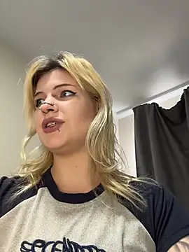 DriveCiri_ - FISTING MY PUSSY