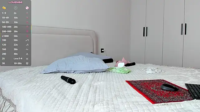 Wow_lina - fingering pussy